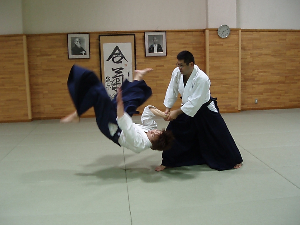 合気道道場の講師紹介